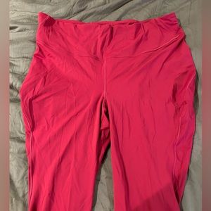 Lulu lemon capri pants